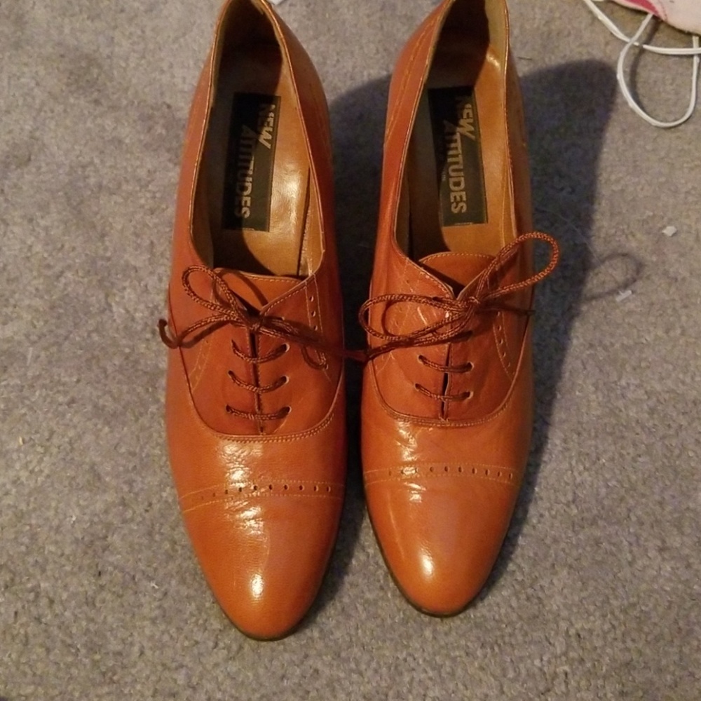 Vintage leather lace heels